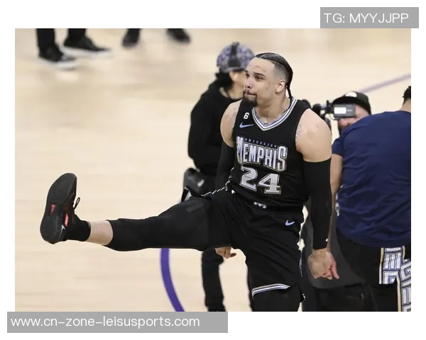 狄龙超远助攻阿伦上反篮湖人紧急喊停恶人空接瞬间 狄龙超远助攻阿伦上反篮湖人紧急喊停恶人空接瞬间