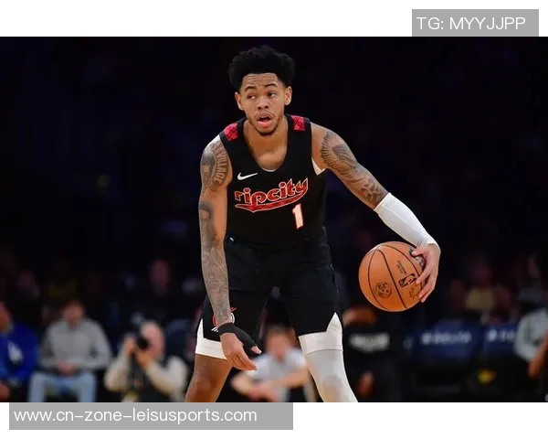 安芬尼西蒙斯谈训练营高强度与队友间愉快的磨合过程 安芬尼西蒙斯谈训练营高强度与队友间愉快的磨合过程