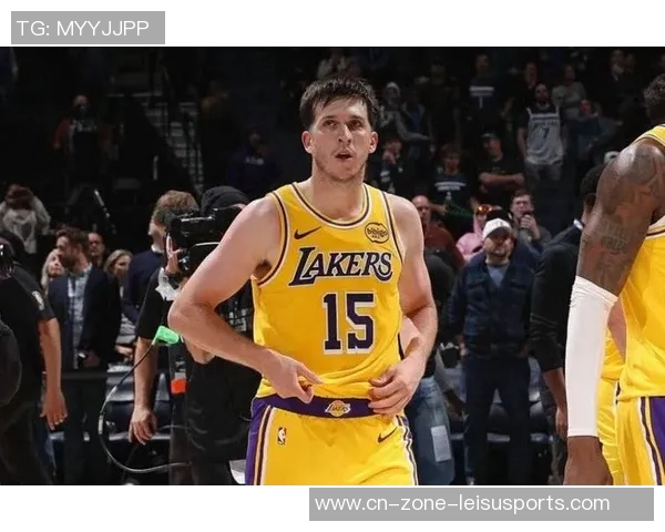 湖人是否该在里夫斯身价高峰时交易他火箭等球队或成最佳选择