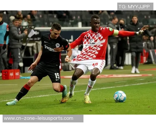 法兰克福近期疯狂进球大战即将迎战拜仁引发关注