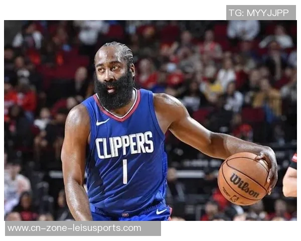 哈登谈赛季表现提升：每场比赛都在进步不断追求更好状态