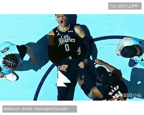 浓眉赛季初期表现抢眼场均247分12板助攻数据亮眼 浓眉赛季初期表现抢眼场均247分12板助攻数据亮眼