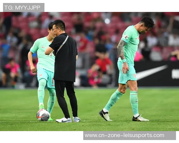 亚预赛关键对决中国香港迎战新加坡首发阵容揭晓安永佳陈晋一领衔出战 亚预赛关键对决中国香港迎战新加坡首发阵容揭晓安永佳陈晋一领衔出战