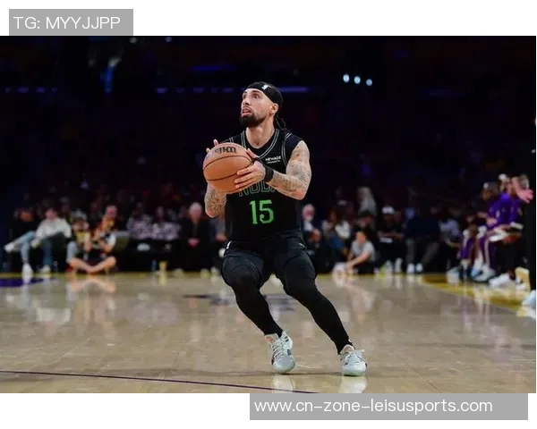 阿尔瓦拉多替补表现出色首节独得10分全场砍下18分3助攻